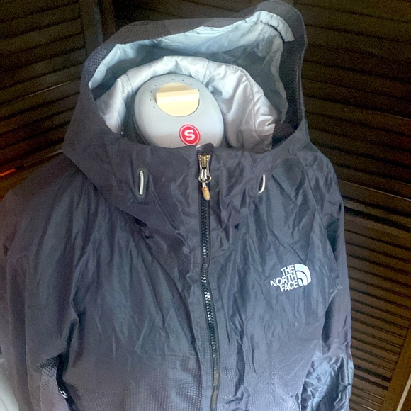 North Face HyVent Jacket (Medium) - Picture 4 of 11
